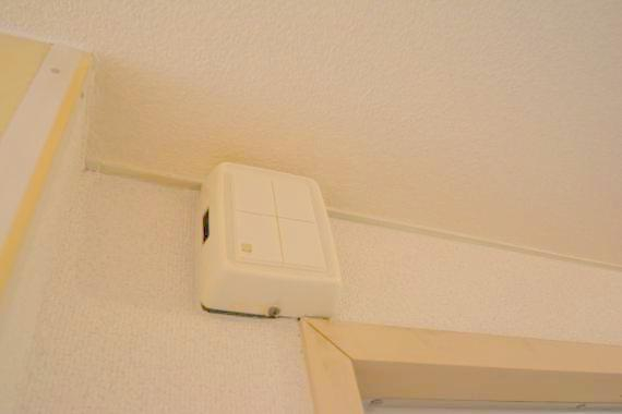 セキュリティ　玄関チャイムが来客を知らせてくれます。