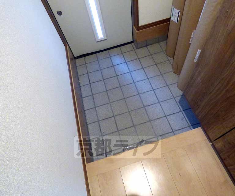 玄関　とてもキレイです