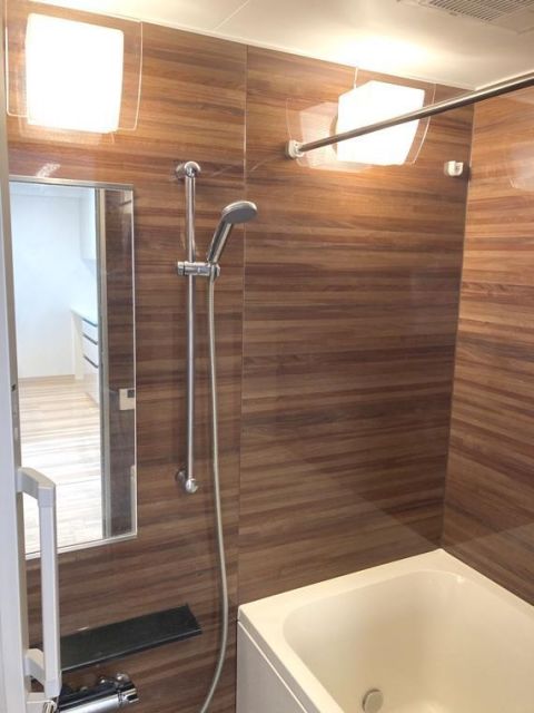 バス・シャワールーム