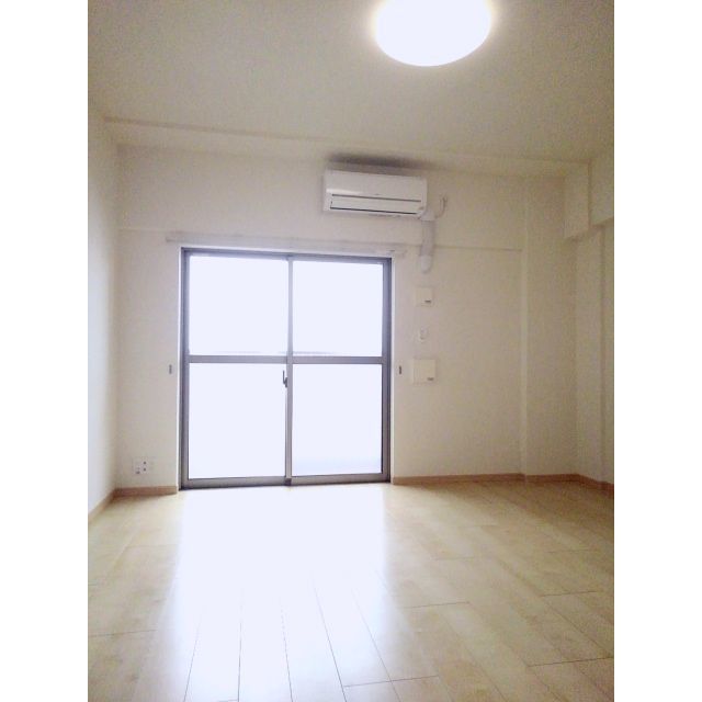 建物外観　洋室