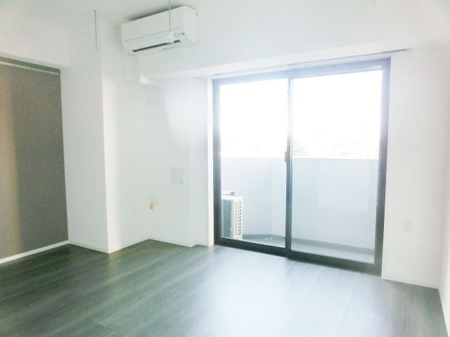 居室・リビング　★広めの１Kのお部屋★