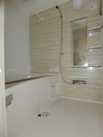 バス・シャワールーム　イメージ写真103号室