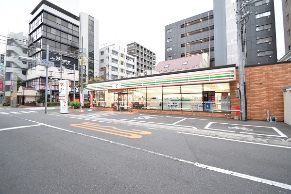 コンビニ　セブンイレブン 草加氷川町店（コンビニ）まで94m