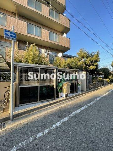 エントランス　清潔なエントランスです