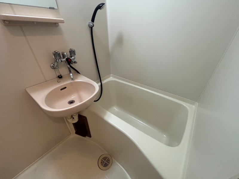 バス・シャワールーム　バスルーム