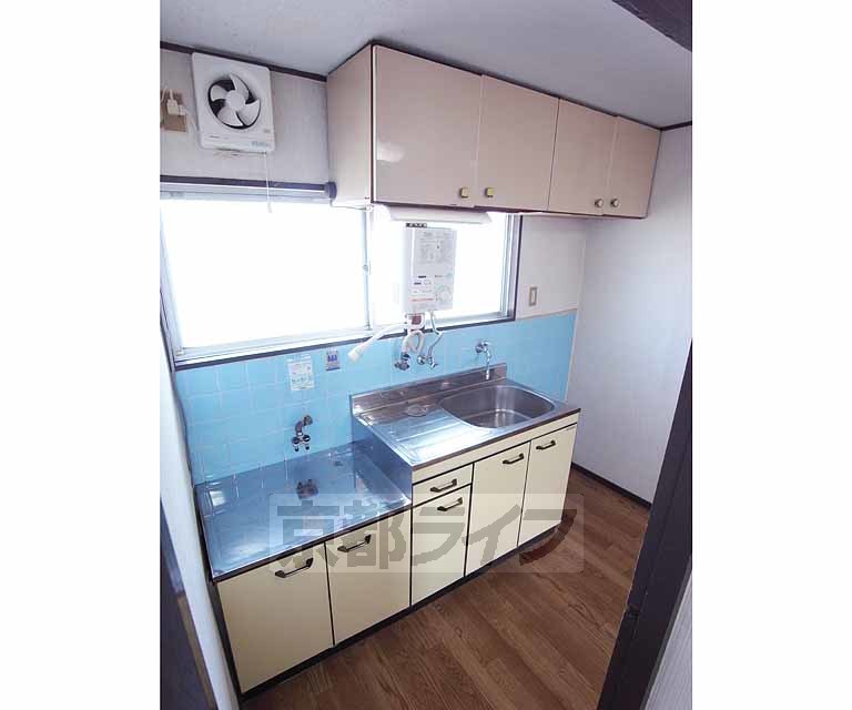 キッチン　二口コンロ設置可能です。