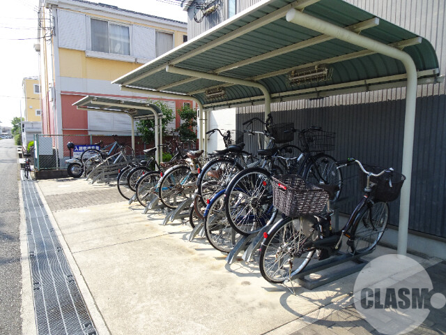 その他共有部分　屋根付き駐輪場