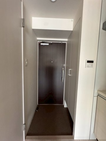玄関　明るい玄関です