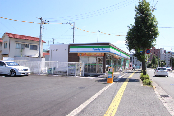 コンビニ　ファミリーマート祇園一丁目店（コンビニ）まで454m