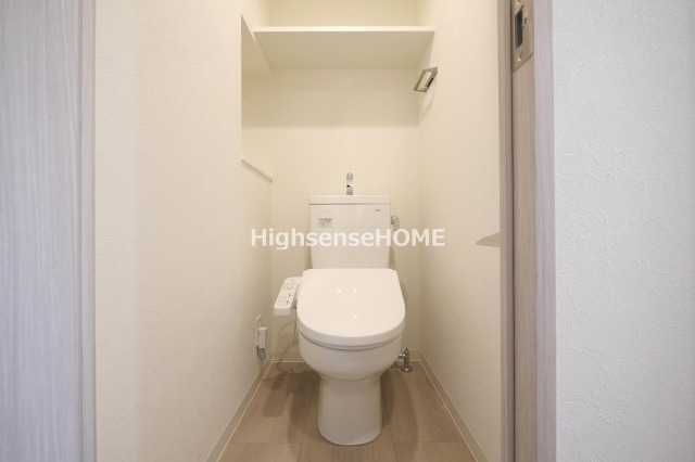 トイレ　落ち着いたトイレです