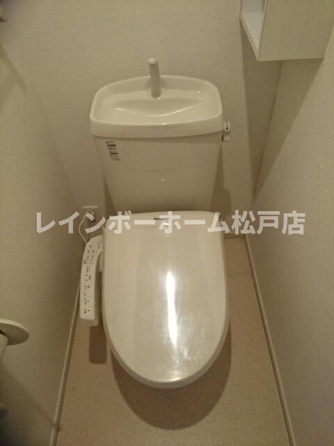 トイレ　シンプルで使いやすいトイレです