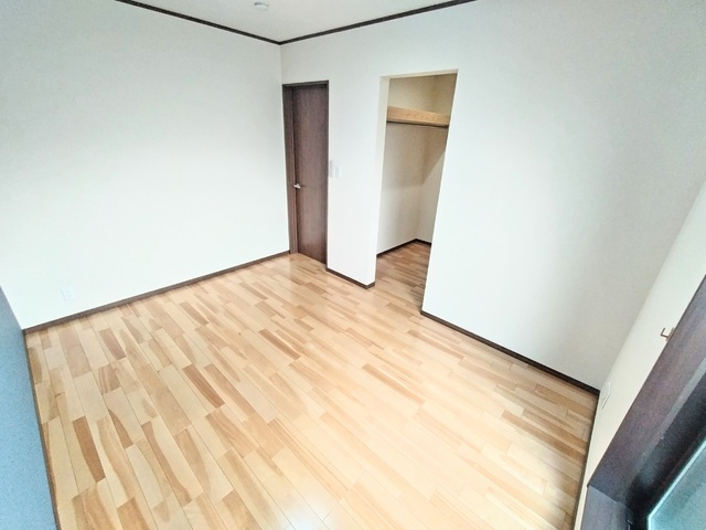 居室・リビング　★６帖洋室です★