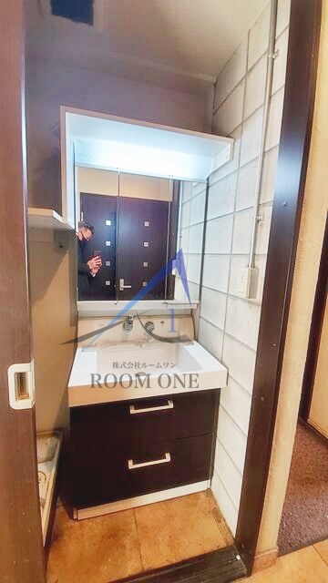 洗面設備　洗面台です。