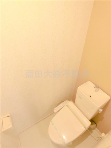 トイレ　温水洗浄便座付きのトイレ