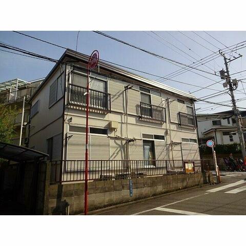 エントランス　落ち着いたエントランスです