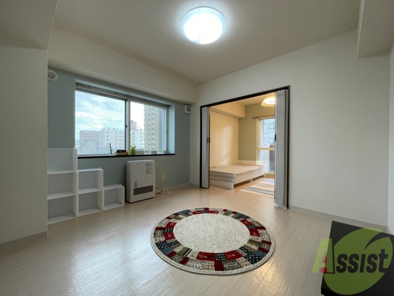 居室・リビング　広くてキレイなお部屋が広がっていて、充実した生活が送れそう。