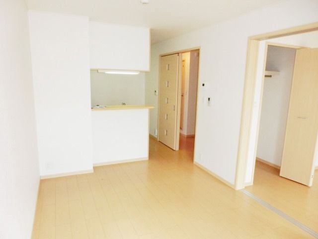 居室・リビング　人気のカウンターキッチンです。