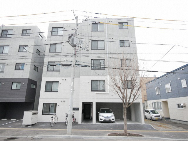建物外観　☆地下鉄東豊線【美園駅】まで徒歩4分！
