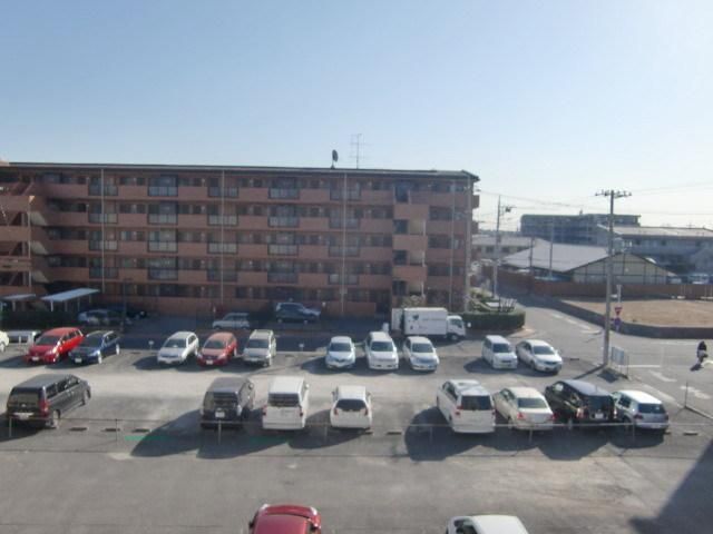 眺望　前面に遮る建物がないので目線が気にならない