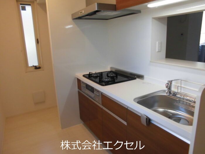 キッチン　人気のカウンターキッチンです。