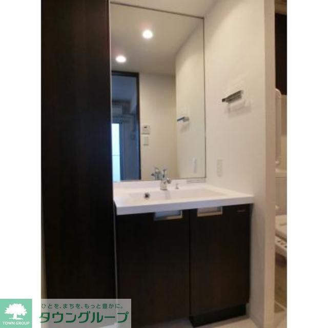 洗面設備　※写真は同タイプ住戸です。