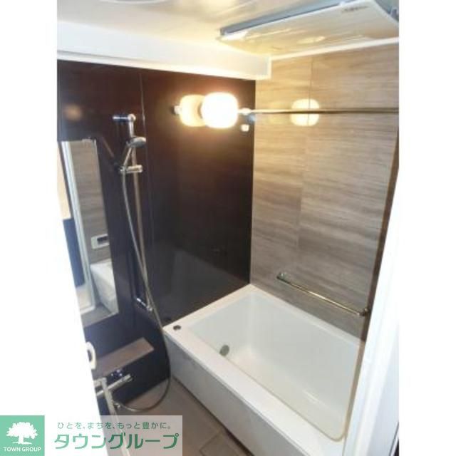 バス・シャワールーム　※写真は同タイプ住戸です。