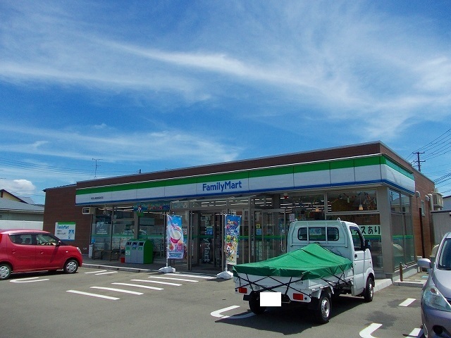 コンビニ　ファミリーマート土崎港相染町店（コンビニ）まで800m