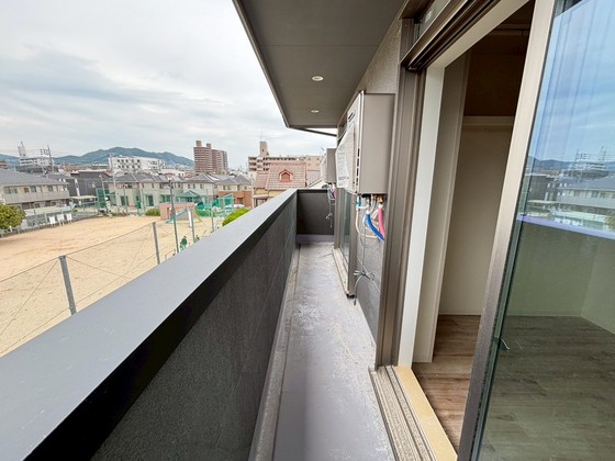 バルコニー　※別部屋の写真です