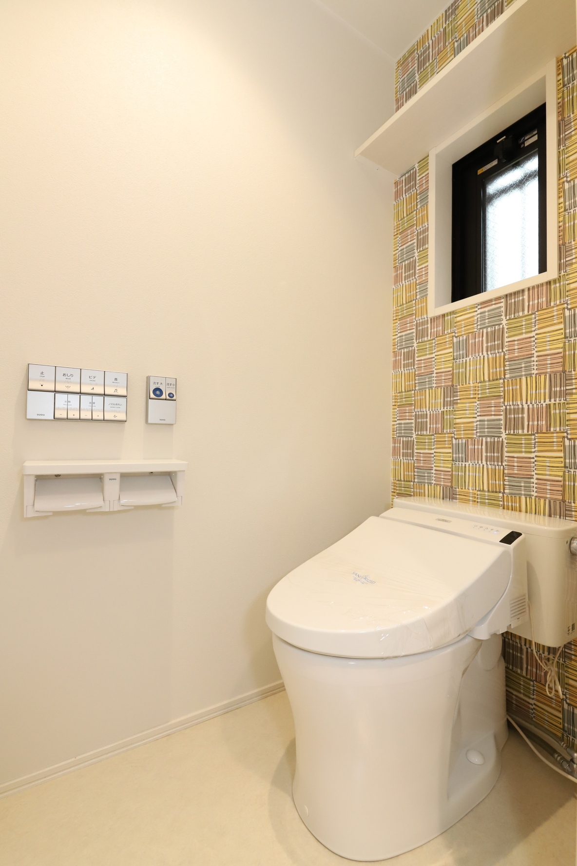 トイレ　シンプルでどなたでも使いやすいトイレです！ お掃除も楽々♪