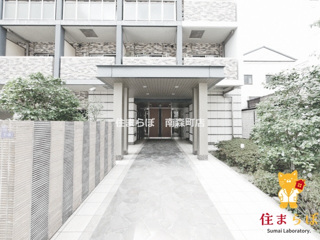 エントランス　共用部の印象も大切に