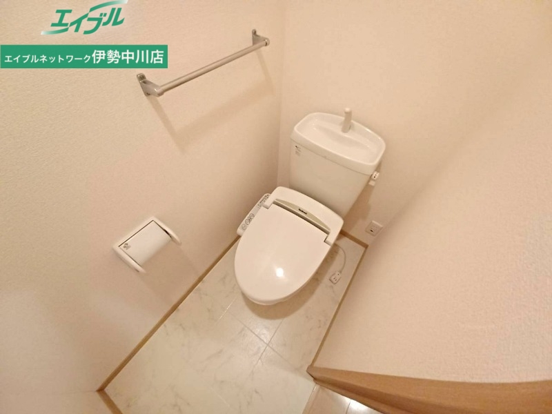 トイレ　同物件別室写真