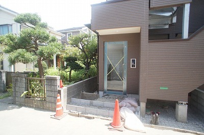 エントランス　綺麗なエントランス♪