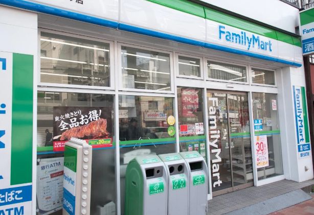 コンビニ　ファミリーマート高田馬場早稲田通り店（コンビニ）まで191m