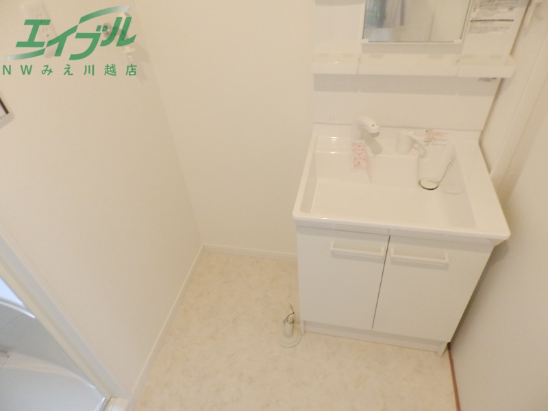 洗面設備　同タイプ部屋写真です。