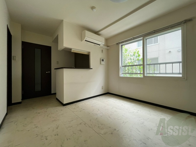居室・リビング　広くてキレイなお部屋が広がっていて、充実した生活が送れそう。