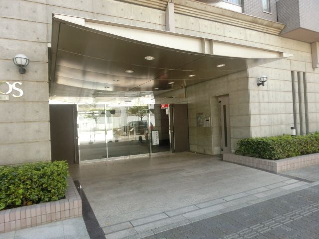 エントランス　お部屋へはこちらから
