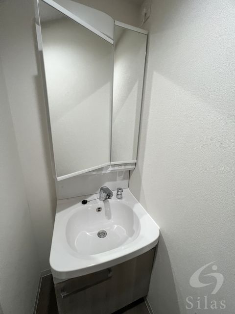 洗面設備　同仕様
