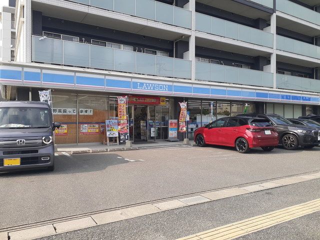 コンビニ　ローソン福岡原6丁目店（コンビニ）まで400m