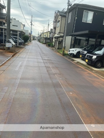 その他　前面道路（その他）まで0m