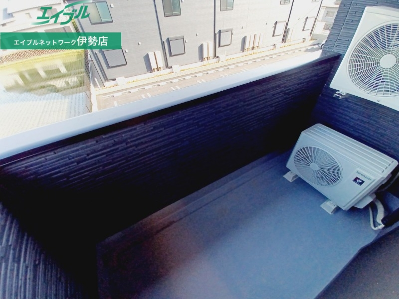 バルコニー　別部屋同型タイプです。