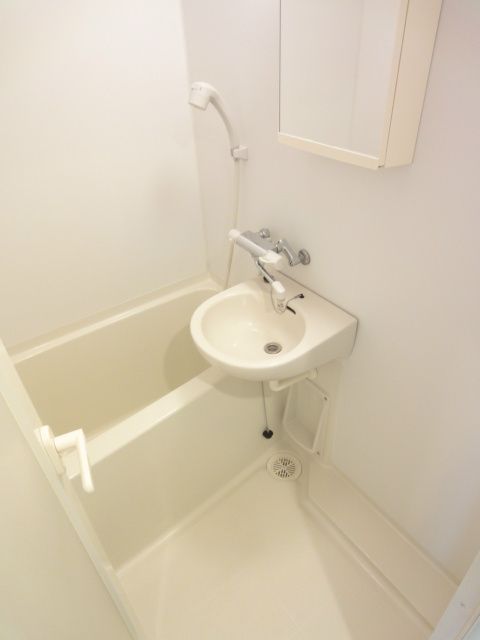 バス・シャワールーム　（別タイプ参考写真）ヴェルステージ板橋本町　板橋区双葉町