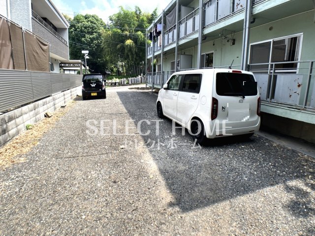 駐車場　駐車スペースもあります