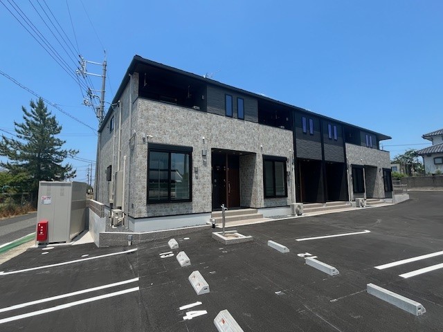ヒカルサ鳥取浜村 IIの外観写真