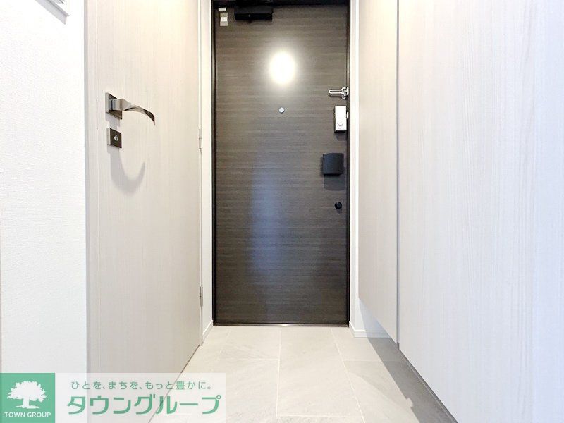 玄関　お部屋探しは株式会社　タウンハウジング　までお気軽にお問合…