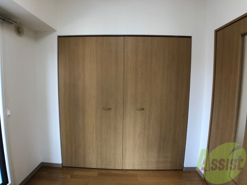 収納　寝室の収納です。部屋がすっきり片付きます。