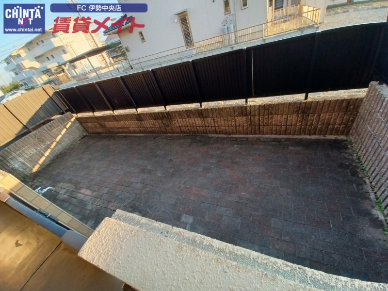 庭　同物件別部屋参考写真です。