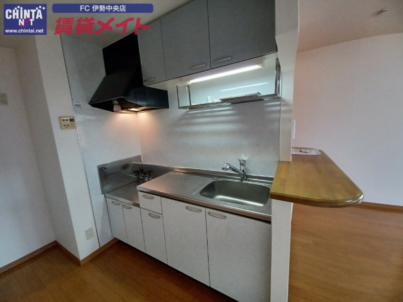 キッチン　同物件別部屋参考写真です。