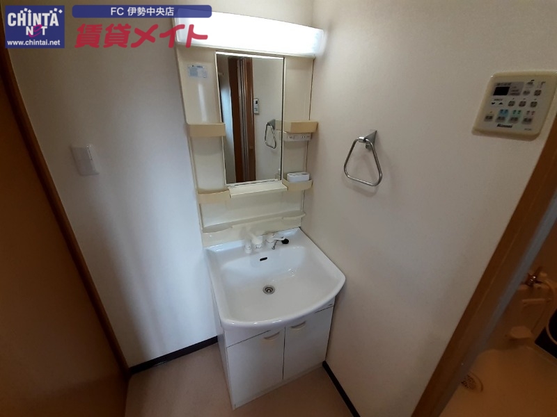 洗面設備　同物件別部屋参考写真です。
