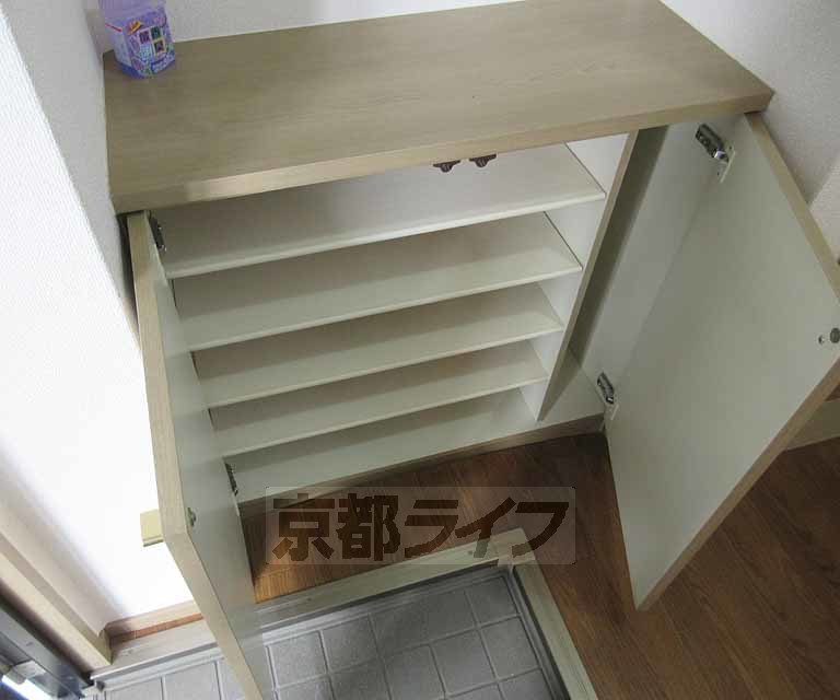 収納　シューズボックスつき！