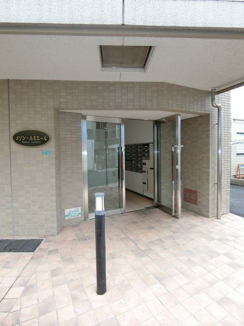 エントランス　エントランス